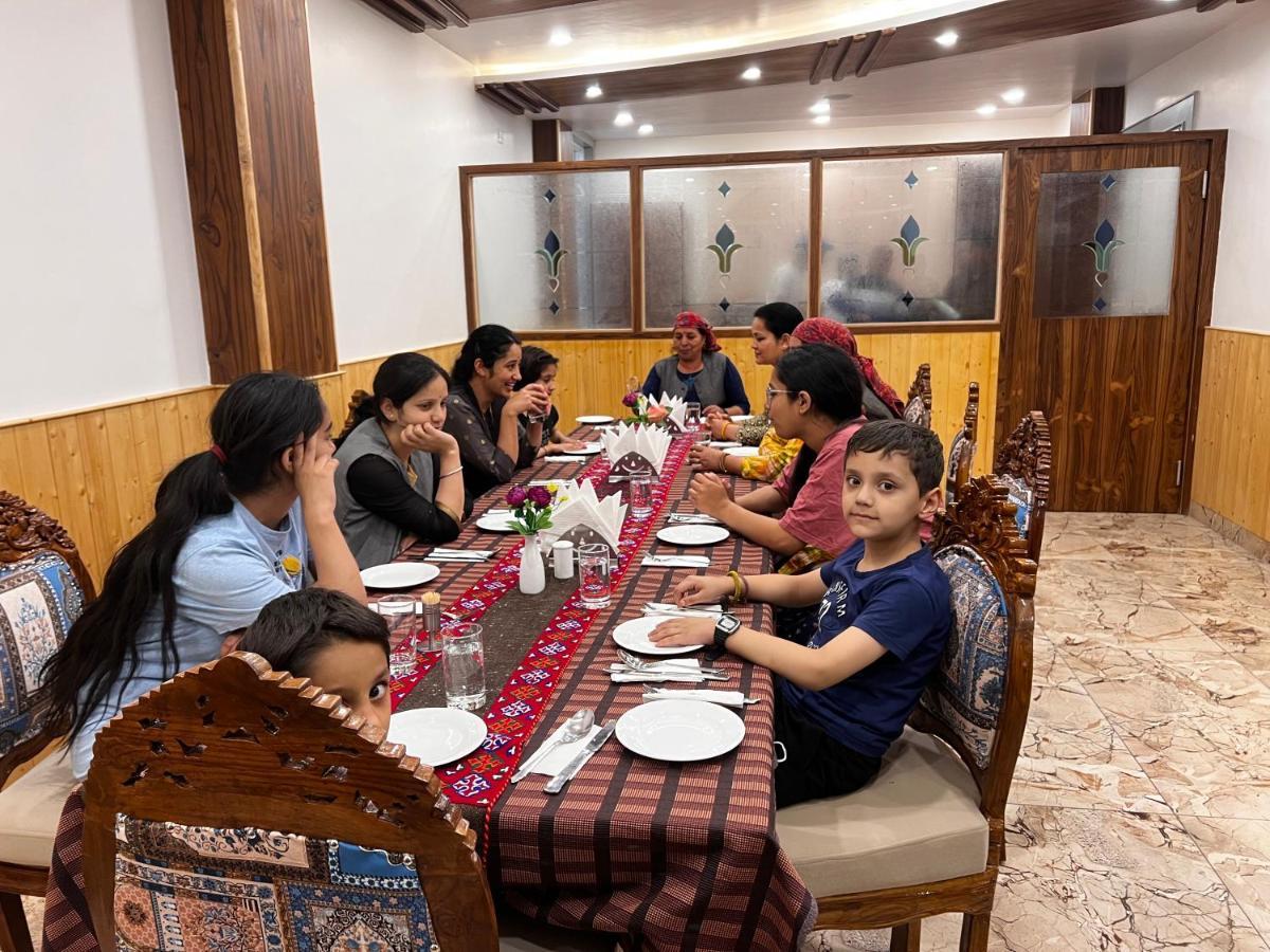 Hotel Himalayan Heritage Sarāhan Kültér fotó